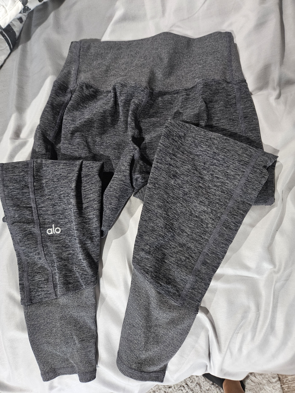 Alo High-Waist Ribbed Ankle Leggings - Dark Gray
